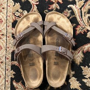 Birkenstock Mayari sandals